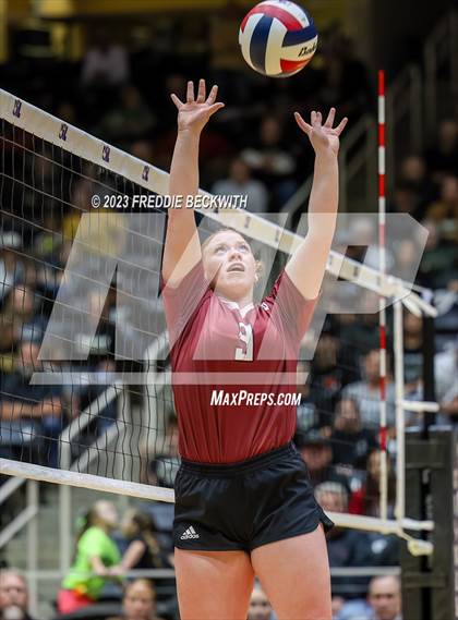 Thumbnail 2 in Crawford vs. Iola (UIL 2A Volleyball Final) photogallery.