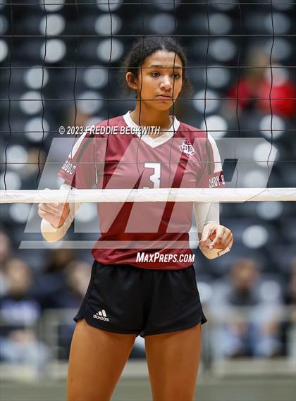 Thumbnail 1 in Crawford vs. Iola (UIL 2A Volleyball Final) photogallery.