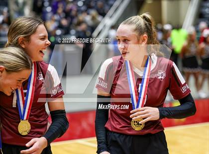 Thumbnail 2 in Crawford vs. Iola (UIL 2A Volleyball Final) photogallery.