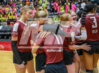 Thumbnail 1 in Crawford vs. Iola (UIL 2A Volleyball Final) photogallery.