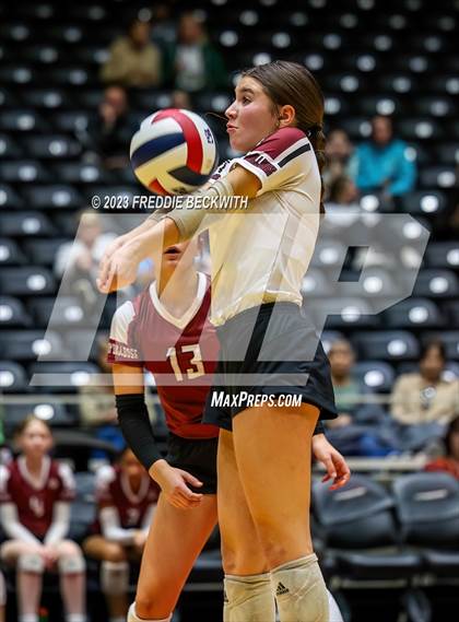 Thumbnail 3 in Crawford vs. Iola (UIL 2A Volleyball Final) photogallery.