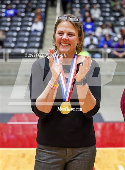 Thumbnail 3 in Crawford vs. Iola (UIL 2A Volleyball Final) photogallery.