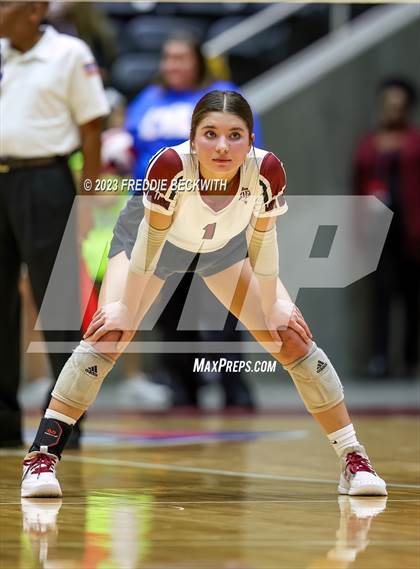 Thumbnail 2 in Crawford vs. Iola (UIL 2A Volleyball Final) photogallery.