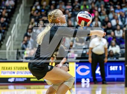 Thumbnail 2 in Crawford vs. Iola (UIL 2A Volleyball Final) photogallery.