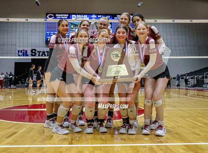 Thumbnail 1 in Crawford vs. Iola (UIL 2A Volleyball Final) photogallery.