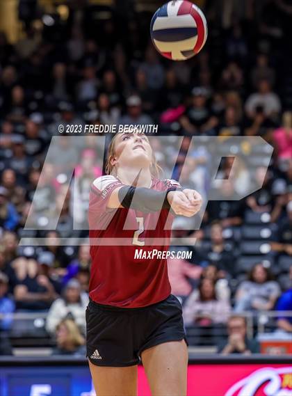 Thumbnail 2 in Crawford vs. Iola (UIL 2A Volleyball Final) photogallery.