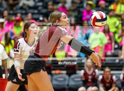 Thumbnail 1 in Crawford vs. Iola (UIL 2A Volleyball Final) photogallery.