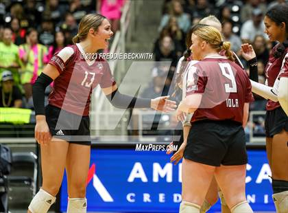 Thumbnail 2 in Crawford vs. Iola (UIL 2A Volleyball Final) photogallery.