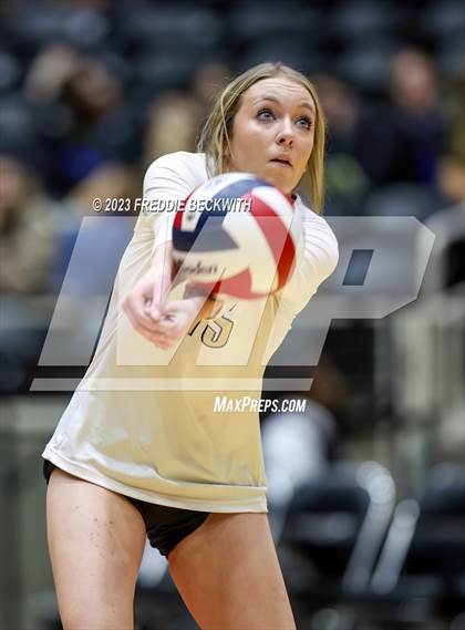 Thumbnail 2 in Crawford vs. Iola (UIL 2A Volleyball Final) photogallery.