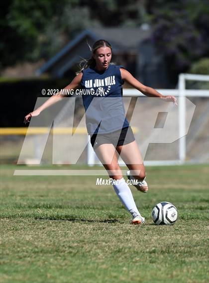 Thumbnail 2 in Capistrano Valley vs. San Juan Hills (Summer League) photogallery.