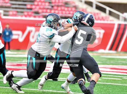 Thumbnail 1 in Corner Canyon vs Farmington (UHSAA 6A Semifinals) photogallery.