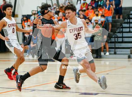 Thumbnail 1 in Tustin @ Cypress photogallery.