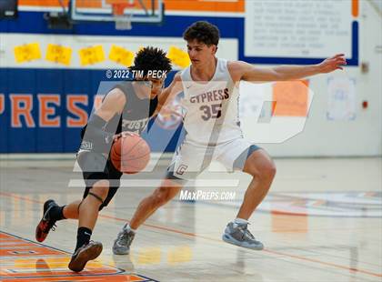 Thumbnail 1 in Tustin @ Cypress photogallery.