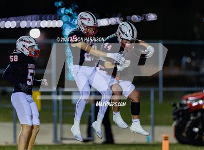 Thumbnail 2 in Collinsville vs. Muenster (UIL Football 2A Region 2 Quarterfinal) photogallery.