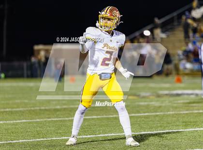 Thumbnail 3 in Collinsville vs. Muenster (UIL Football 2A Region 2 Quarterfinal) photogallery.