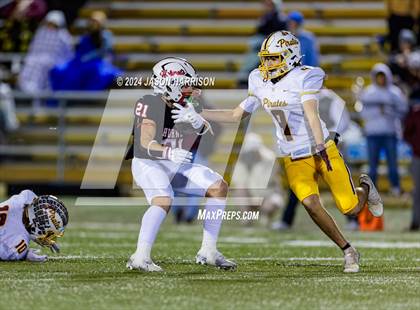 Thumbnail 3 in Collinsville vs. Muenster (UIL Football 2A Region 2 Quarterfinal) photogallery.