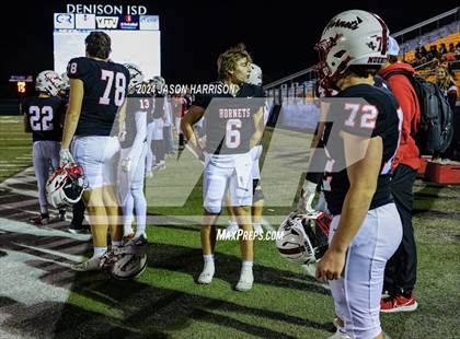 Thumbnail 2 in Collinsville vs. Muenster (UIL Football 2A Region 2 Quarterfinal) photogallery.