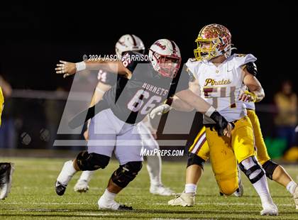 Thumbnail 1 in Collinsville vs. Muenster (UIL Football 2A Region 2 Quarterfinal) photogallery.