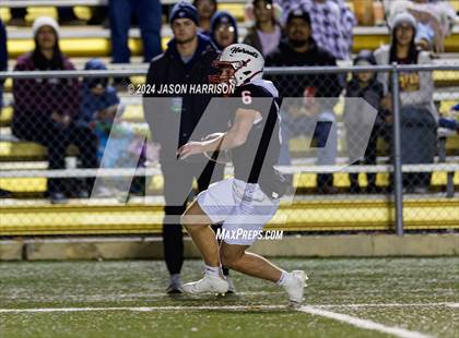Thumbnail 1 in Collinsville vs. Muenster (UIL Football 2A Region 2 Quarterfinal) photogallery.