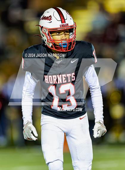 Thumbnail 3 in Collinsville vs. Muenster (UIL Football 2A Region 2 Quarterfinal) photogallery.
