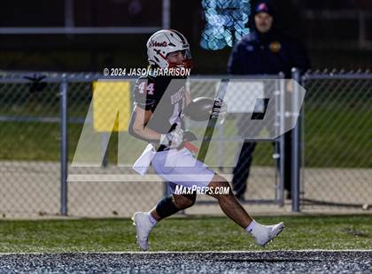 Thumbnail 3 in Collinsville vs. Muenster (UIL Football 2A Region 2 Quarterfinal) photogallery.