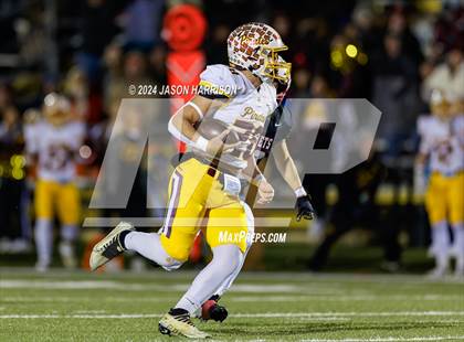Thumbnail 1 in Collinsville vs. Muenster (UIL Football 2A Region 2 Quarterfinal) photogallery.