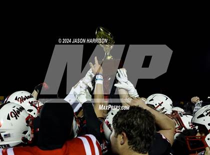 Thumbnail 1 in Collinsville vs. Muenster (UIL Football 2A Region 2 Quarterfinal) photogallery.