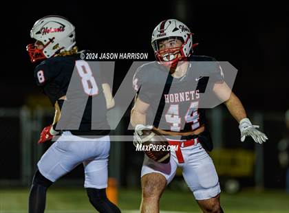 Thumbnail 2 in Collinsville vs. Muenster (UIL Football 2A Region 2 Quarterfinal) photogallery.
