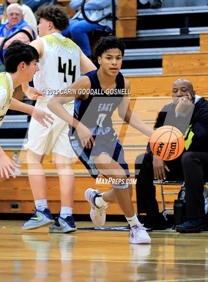 Thumbnail 3 in JV: East Duplin @ Croatan photogallery.