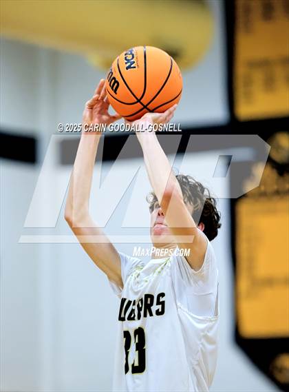 Thumbnail 2 in JV: East Duplin @ Croatan photogallery.