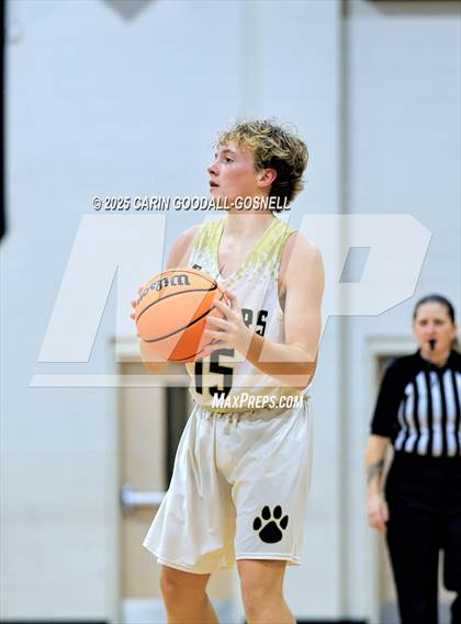 Thumbnail 2 in JV: East Duplin @ Croatan photogallery.