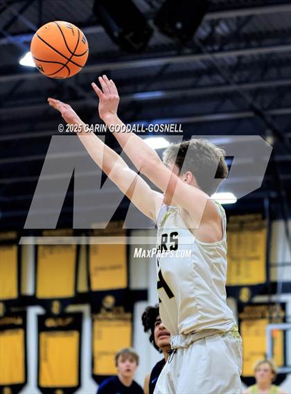 Thumbnail 1 in JV: East Duplin @ Croatan photogallery.