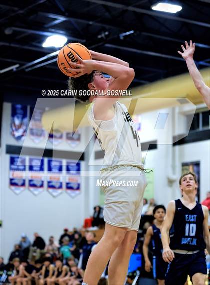 Thumbnail 1 in JV: East Duplin @ Croatan photogallery.