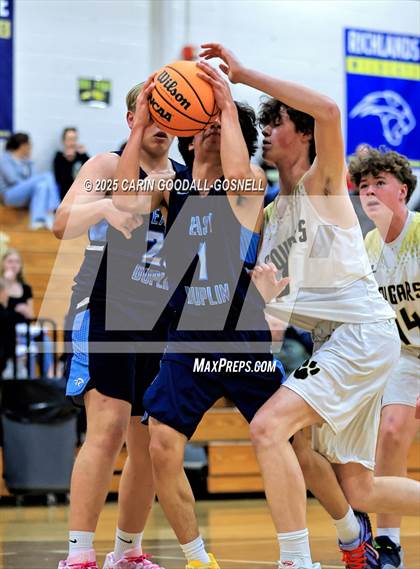 Thumbnail 2 in JV: East Duplin @ Croatan photogallery.