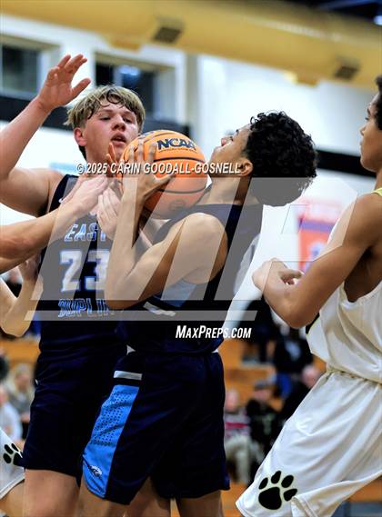 Thumbnail 3 in JV: East Duplin @ Croatan photogallery.