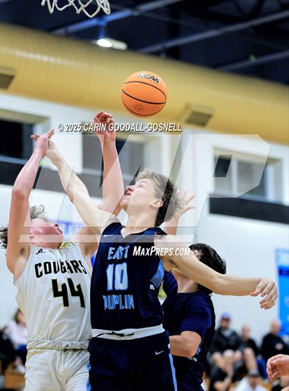 Thumbnail 3 in JV: East Duplin @ Croatan photogallery.
