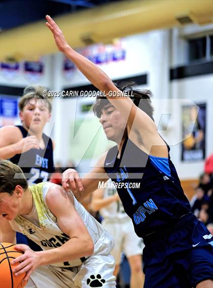 Thumbnail 1 in JV: East Duplin @ Croatan photogallery.