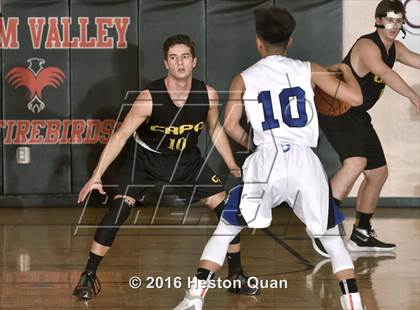 Thumbnail 3 in Carlsbad vs. Capistrano Valley (MaxPreps Holiday Classic) photogallery.