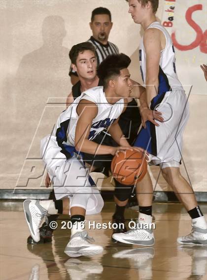 Thumbnail 3 in Carlsbad vs. Capistrano Valley (MaxPreps Holiday Classic) photogallery.