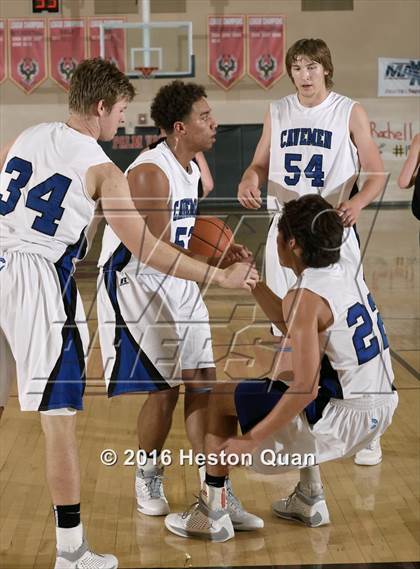 Thumbnail 3 in Carlsbad vs. Capistrano Valley (MaxPreps Holiday Classic) photogallery.