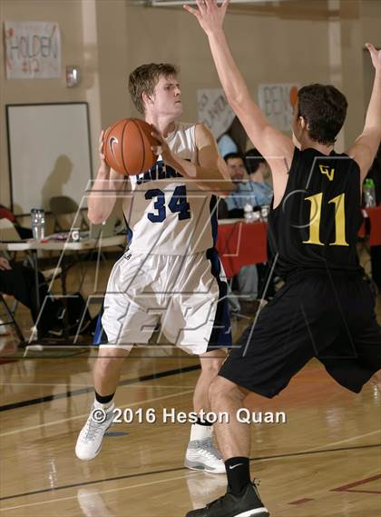 Thumbnail 3 in Carlsbad vs. Capistrano Valley (MaxPreps Holiday Classic) photogallery.