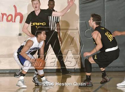 Thumbnail 1 in Carlsbad vs. Capistrano Valley (MaxPreps Holiday Classic) photogallery.