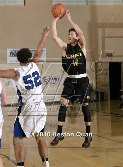 Thumbnail 3 in Carlsbad vs. Capistrano Valley (MaxPreps Holiday Classic) photogallery.