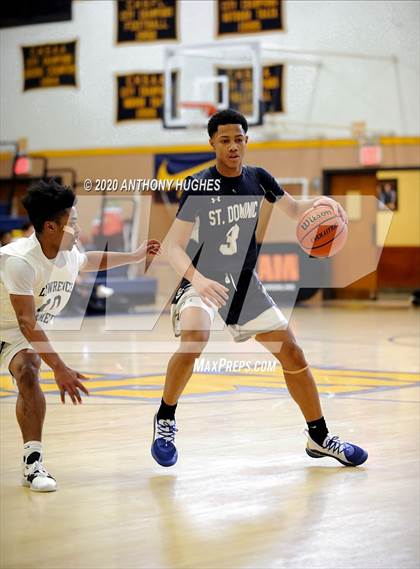 Thumbnail 1 in Woodmere Academy vs. St. Dominic (Empire Invitational) photogallery.