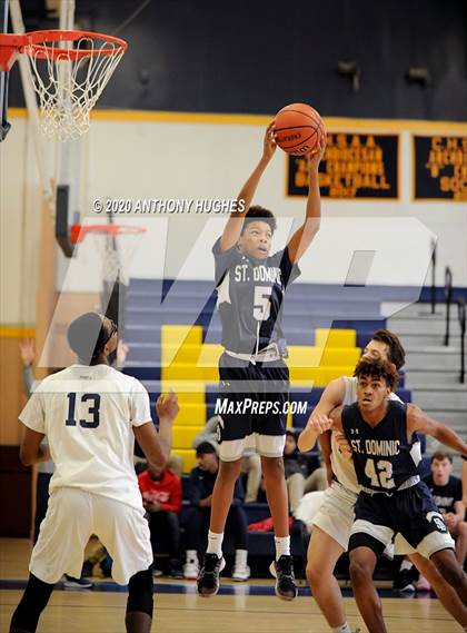 Thumbnail 3 in Woodmere Academy vs. St. Dominic (Empire Invitational) photogallery.