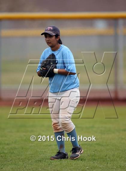 Thumbnail 1 in Pueblo v Catalina Foothills (Tucson Badger Invitational) photogallery.