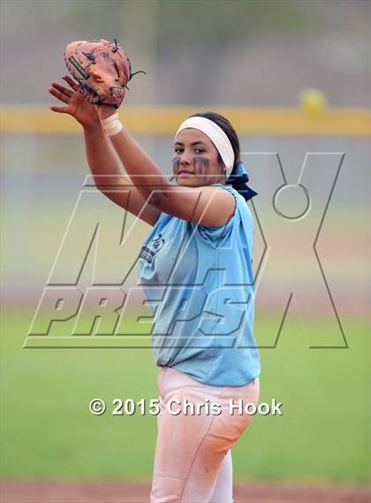 Thumbnail 3 in Pueblo v Catalina Foothills (Tucson Badger Invitational) photogallery.