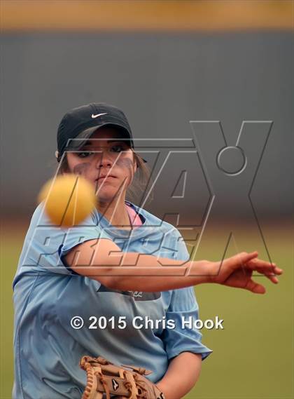 Thumbnail 3 in Pueblo v Catalina Foothills (Tucson Badger Invitational) photogallery.