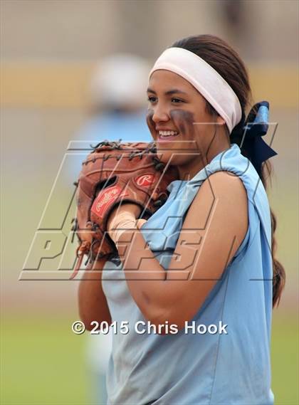 Thumbnail 3 in Pueblo v Catalina Foothills (Tucson Badger Invitational) photogallery.