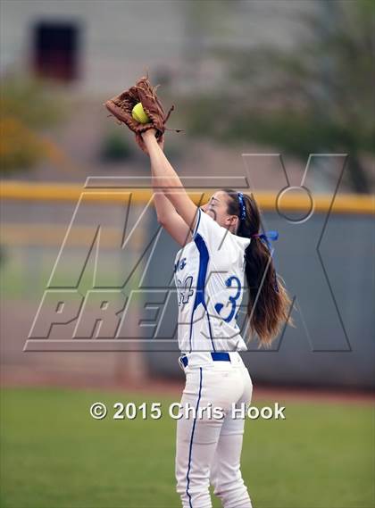 Thumbnail 2 in Pueblo v Catalina Foothills (Tucson Badger Invitational) photogallery.